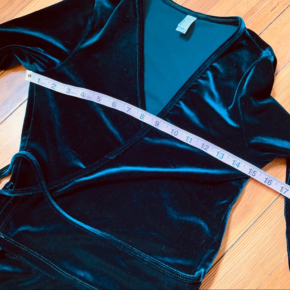 American Aparrel green velvet wrap top & skirt set - Picture 5 of 8